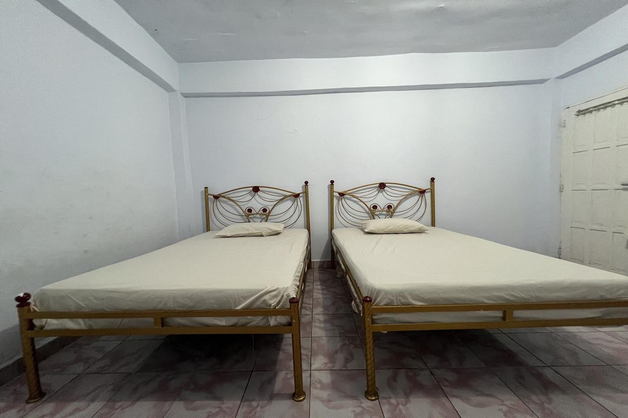 Oyo 91757 Surya Hotelneartaman Anggrek Pkk Watansoppeng Lalabata Zewnętrze zdjęcie