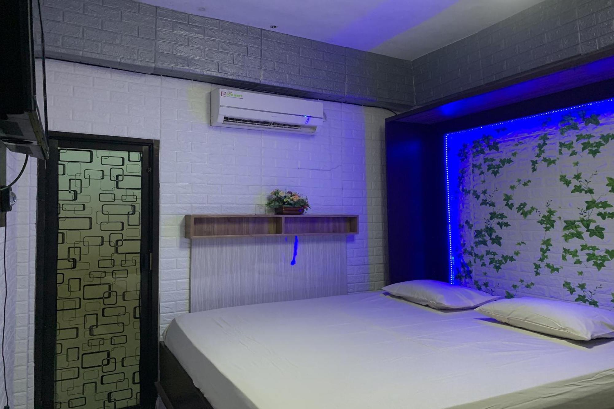 Oyo 91757 Surya Hotelneartaman Anggrek Pkk Watansoppeng Lalabata Zewnętrze zdjęcie